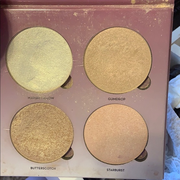 Anastasia Beverly Hills glow sugar highlighter - Picture 2 of 2